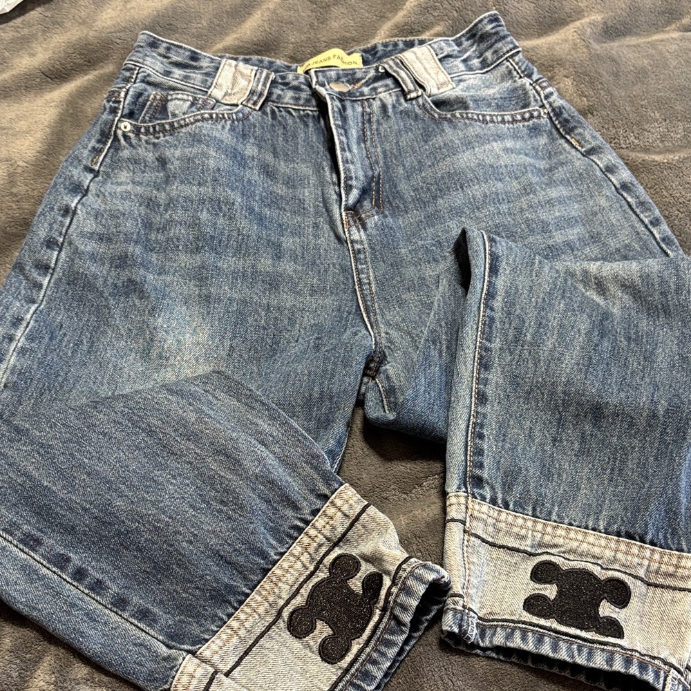 HB Jeans Fashion Crop Jeans with Puzzle Patch